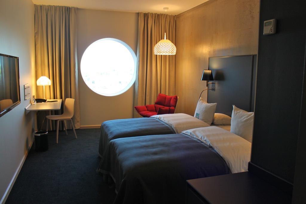 Quality Hotel Strawberry Arena Solna Exterior foto